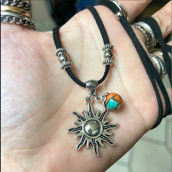 🔴 Silver sun black suede cord jasper necklace - Picture 6 of 8